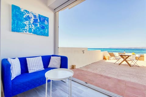 Appartement - Les Pieds Dans L'Eau Apartment in Six-Fours-les-Plages