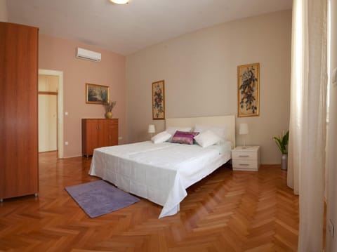 Gianina Apartment Condominio in Split