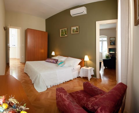 Gianina Apartment Condo in Split
