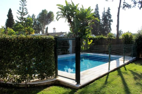 La Huerta Pintada Villa in El Puerto de Santa María