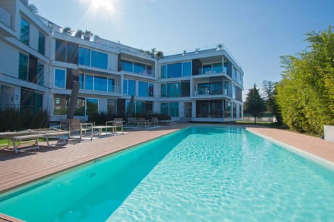 Property building, Swimming pool