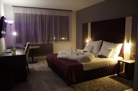 Hotel Fitromax Ajka Bed and Breakfast in Hungary
