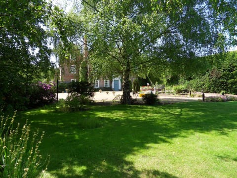 Mangreen Country House Bed and Breakfast in Broadland District