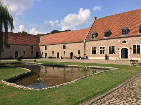 CHAPEAUVEAU Gîte - b&b - Events Übernachtung mit Frühstück in Flanders