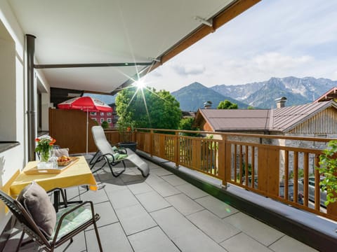 Balcony/Terrace, Mountain view