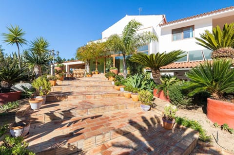 Property building, Balcony/Terrace