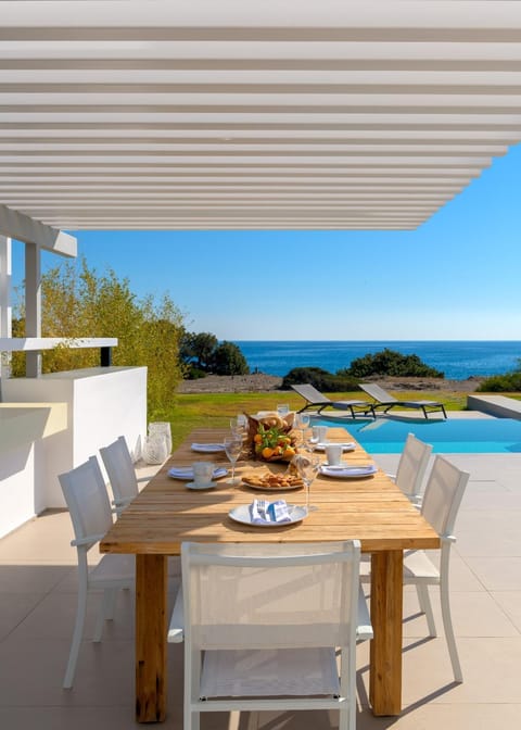 Garden view, Pool view, Sea view