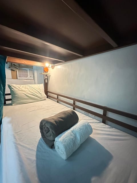 Malapascua Budget Inn MBI DIVE CENTER Hostel in Central Visayas