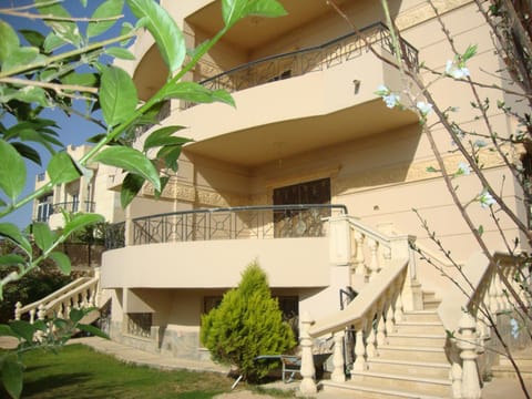 Villa High Town Al Shuruq City Villa in Cairo Governorate