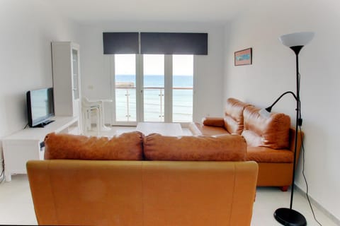 Living room, Sea view