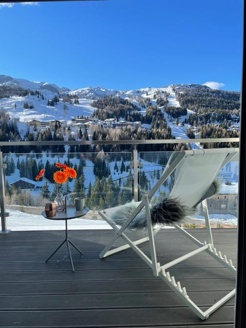 Winter, View (from property/room), View (from property/room), Balcony/Terrace, Balcony/Terrace, Landmark view, Landmark view