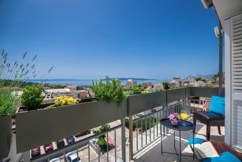 Balcony/Terrace, City view, Sea view