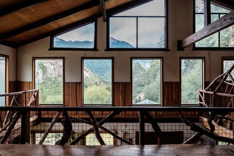 Balcony/Terrace, Mountain view