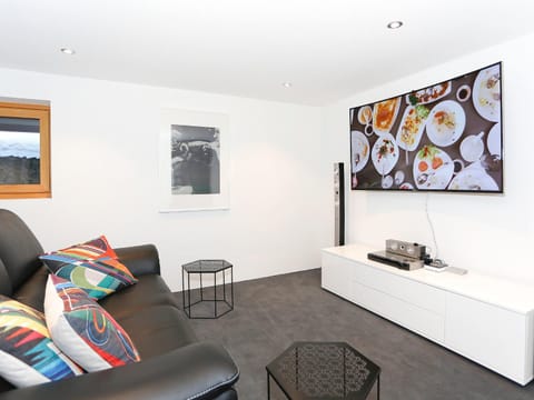 Holiday Home von Capeller by Interhome House in Canton of Grisons