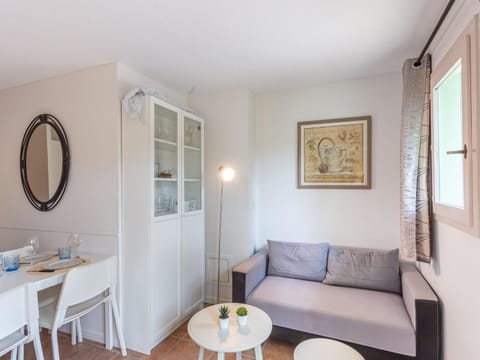 Apartment Cap Négre - Domaine de la Pinède-4 by Interhome Condominio in Le Lavandou