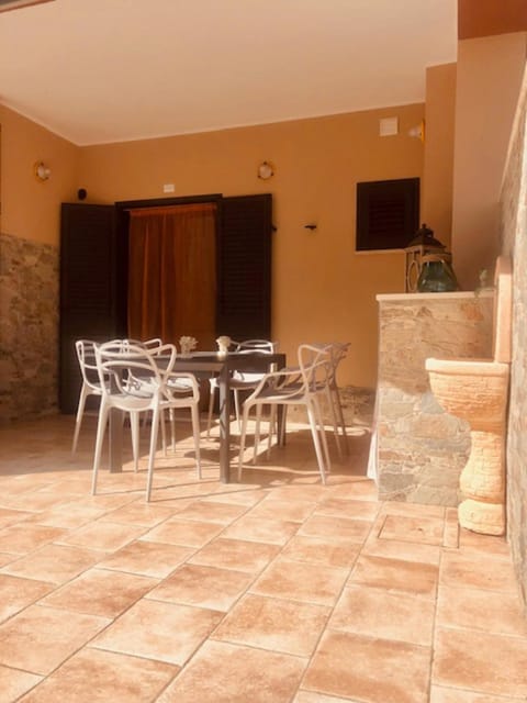 Garden, Breakfast