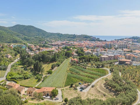 Apartment Felicita e Pietro by Interhome Apartment in Sestri Levante