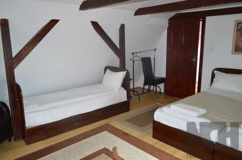 La Mos Pavel Bed and Breakfast in Cluj County