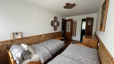 Na Piotrowickiej Przełęczy Farm Stay in Lower Silesian Voivodeship