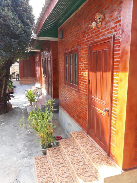 Kongkeo Guesthouse Bed and Breakfast in Luang Prabang Province, Laos