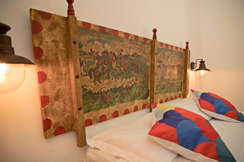 Photo of the whole room, Decorative detail, Bedroom