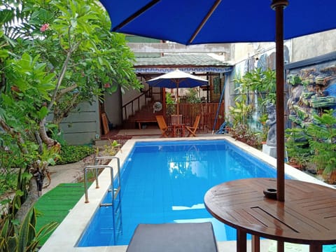 The Mel Homestay Bed and Breakfast in Nusapenida