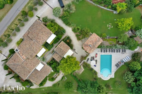 Property building, Neighbourhood, Bird's eye view