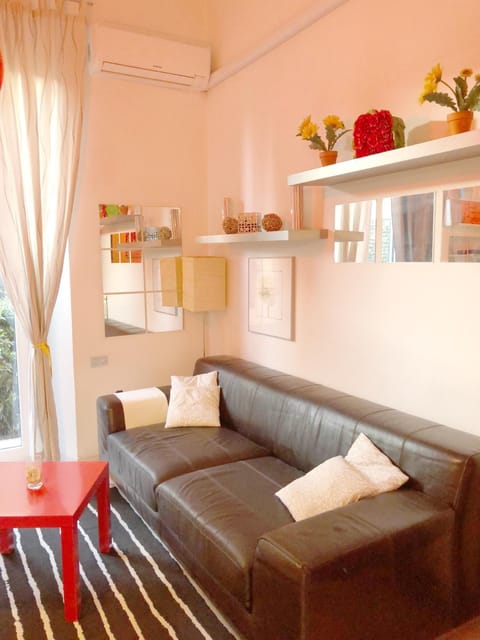 Apartment With Garden Condo in Capannori