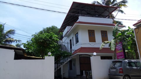 Sea Breeze Beach Home Vacation rental in Alappuzha