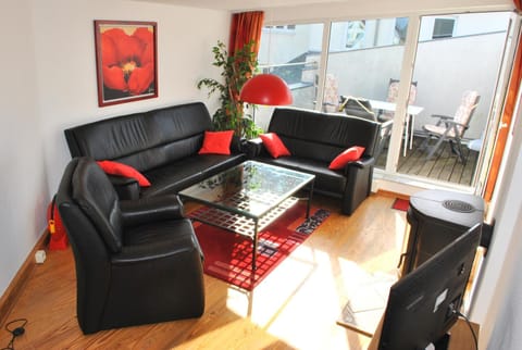 TV and multimedia, Balcony/Terrace, Living room, Seating area