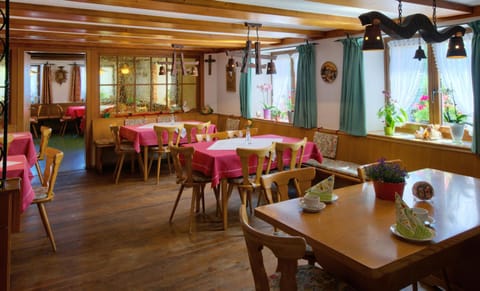 Gasthaus Pension Zum Löwen Übernachtung mit Frühstück in Schluchsee