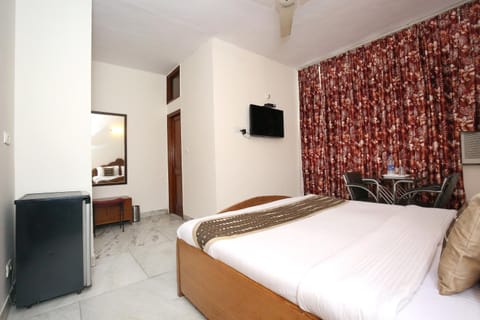 OYO Flagship Hotel Skylark Hotel in Chandigarh