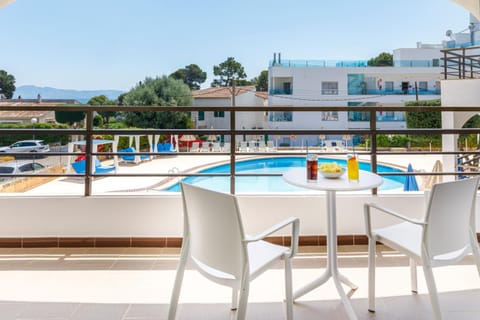 Balcony/Terrace, Pool view