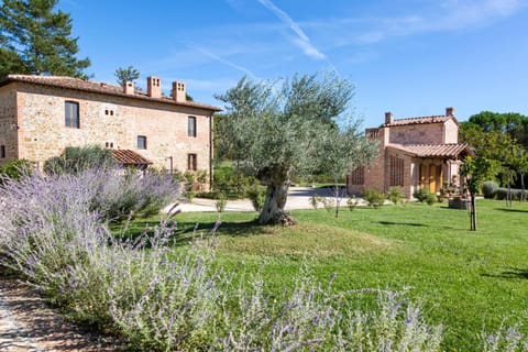 Borgo Giorgione Villa in Umbria