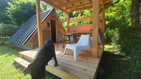 Camping Les Vernieres La Bourboule Sancy Campground/
RV Resort in Auvergne-Rhône-Alpes