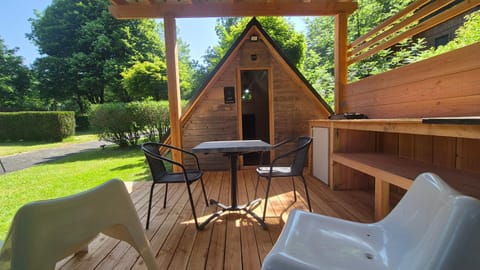 Camping Les Vernieres La Bourboule Sancy Campground/
RV Resort in Auvergne-Rhône-Alpes