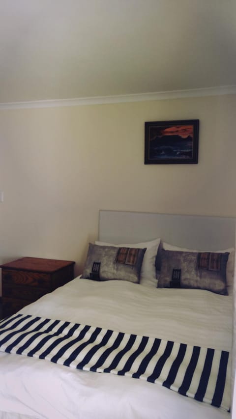 12 Greenpoint Guesthouse Vacation rental in Cape Town