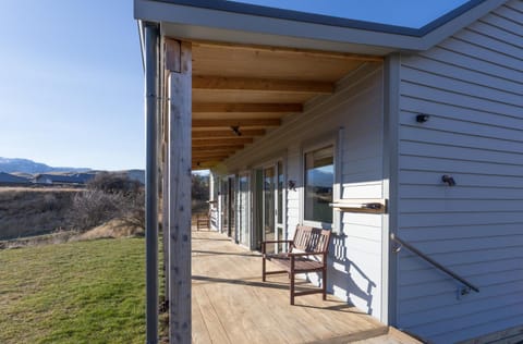 Shotover Country Cottages Chalet in Queenstown