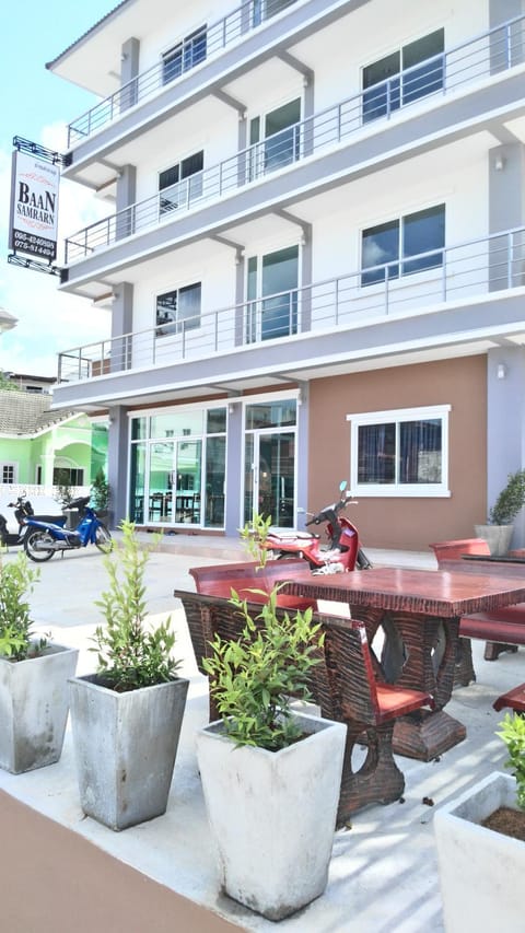 Baan Samrarn Apartment hotel in Krabi Changwat