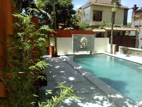 Property building, Garden, Pool view, Swimming pool, Swimming pool