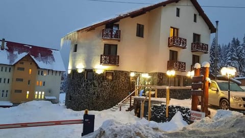 Pensiunea Piatra Graitoare Alojamiento y desayuno in Cluj County
