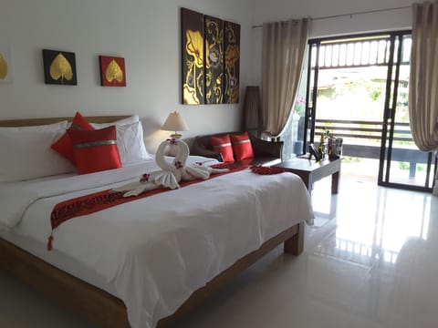 Arthaya Villas - SHA Extra Plus Hotel in Sala Dan