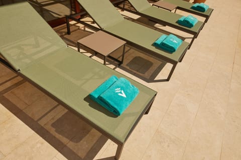 sunbed, towels