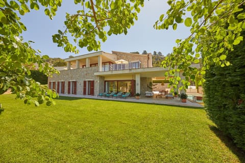 Property building, Garden, Garden view