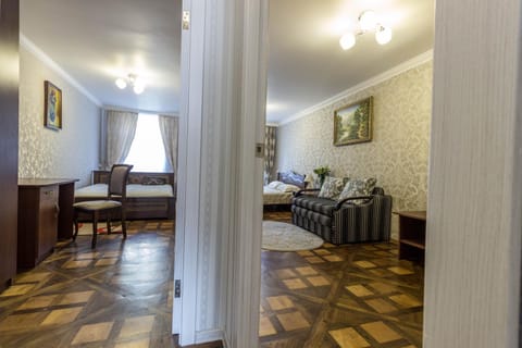 Apartment Ryadom S Ploshadiu Rynok Condo in Lviv