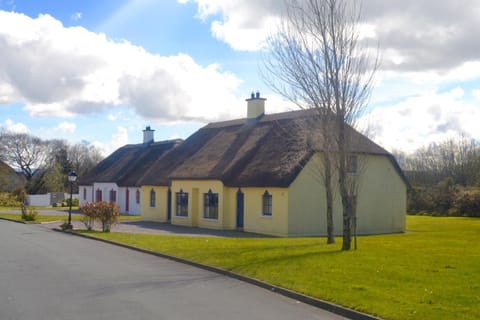 Cottage 33 Old Killarney Village Killarney Casa in County Kerry