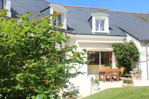 Le Clos Des Roses Bed and Breakfast in Amboise