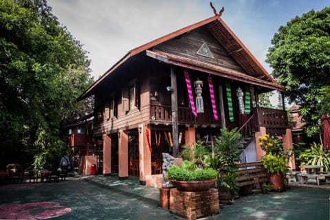 Joy's House & Tour Alojamiento y desayuno in Chiang Mai