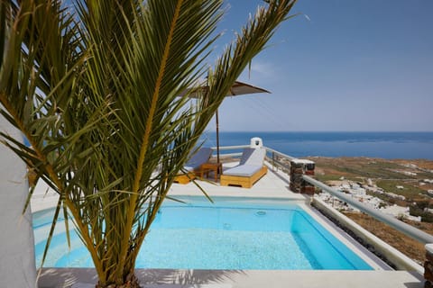 Natural landscape, Pool view, Sea view, Swimming pool, sunbed