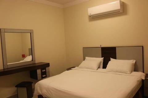 Al-Fakhamah Hotel Apartments - Families Only Apart-hotel in Al Khobar